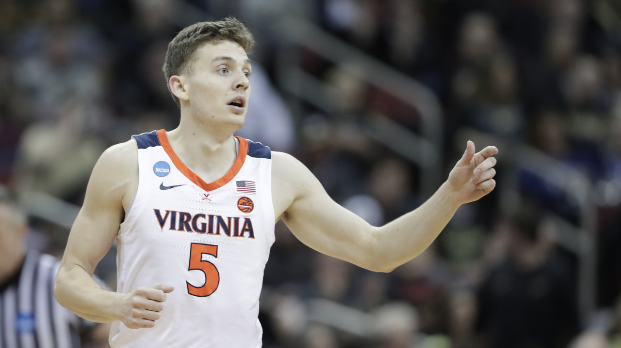 kaiyun 官网-直播吧：山西男篮签下曾宣布退役的19年MOP&amp;NBA55号秀凯尔·盖伊