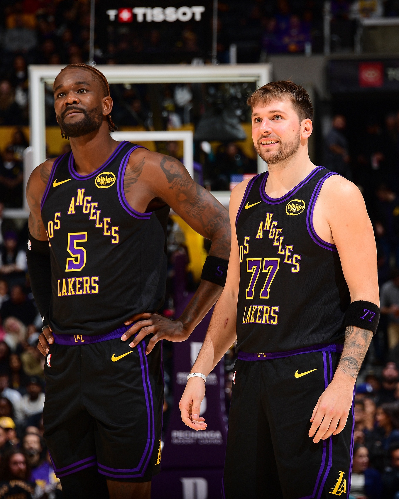 开云体育-艾顿已引起湖人将帅不满！消息人士：内线球员排着队想搭档东契奇