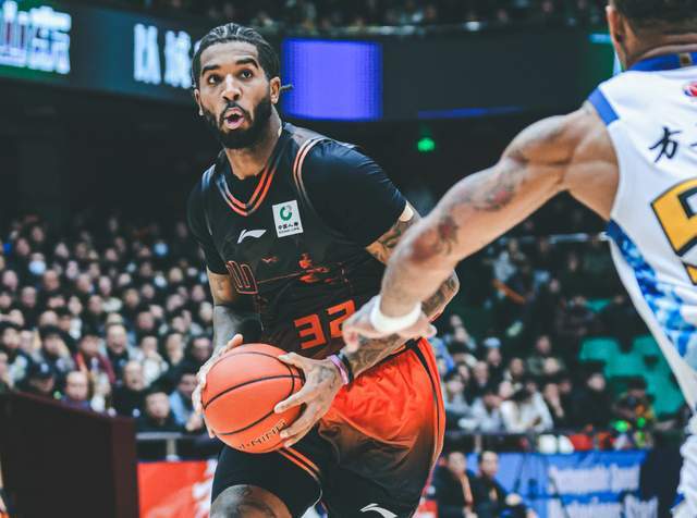 体育视频直播-央视直播！山东VS浙江全力出击，超级外援挑大梁，邱彪底气十足